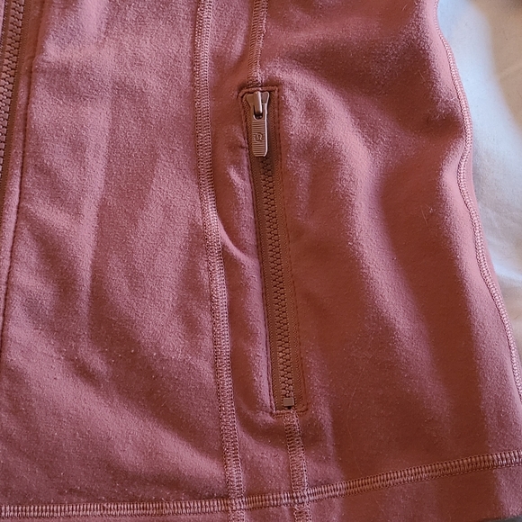 Lululemon define jacket size 10 - Picture 4 of 10